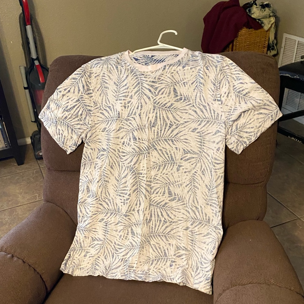 Men’s tee shirt